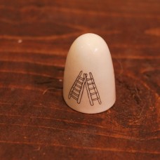 Uzpirkstenis ar trepēm